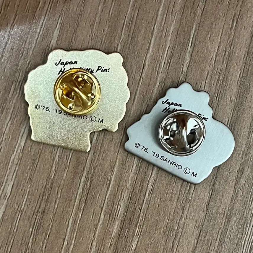 [BUNJANG] Hello Kitty Badge Set / 헬로키티 뱃지 세트