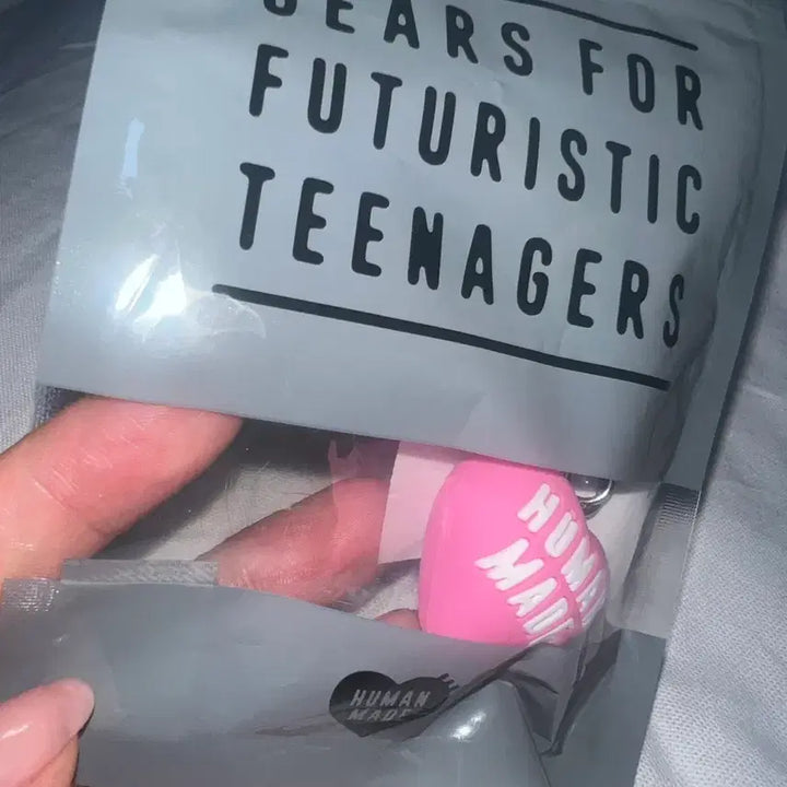 [BUNJANG] Human Made Heart Keychain Pink / 휴먼메이드 하트 키링 핑크 새상품