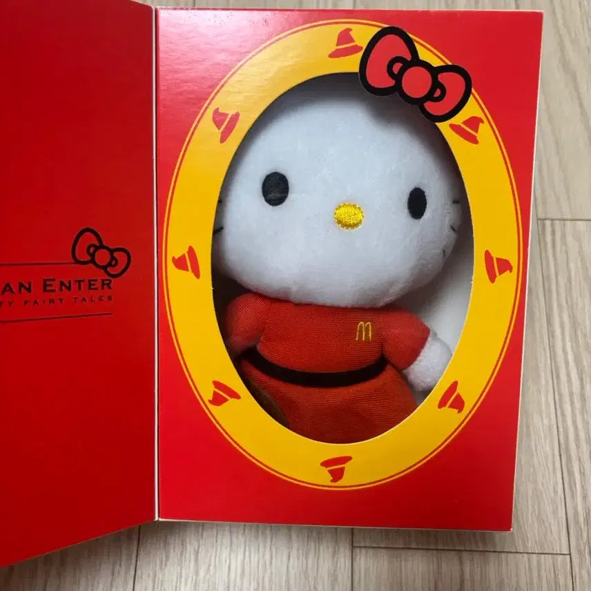 [BUNJANG] Kitty Happy Meal Kitty Fairy Tale Doll / 고전 키티 해피밀 키티 동화책 인형