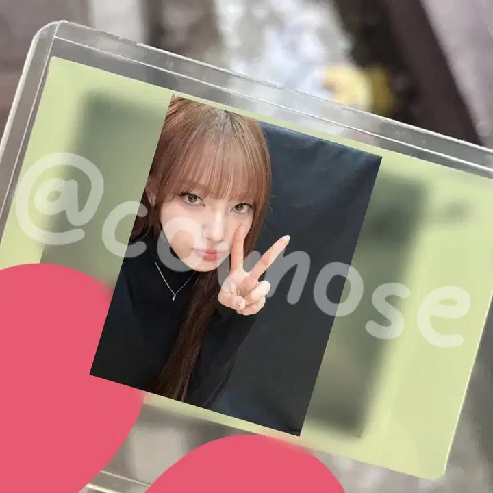 [BUNJANG] Billlie Moon Sua Signed Horizontal Polaroid / 빌리 문수아 가로 싸인폴라