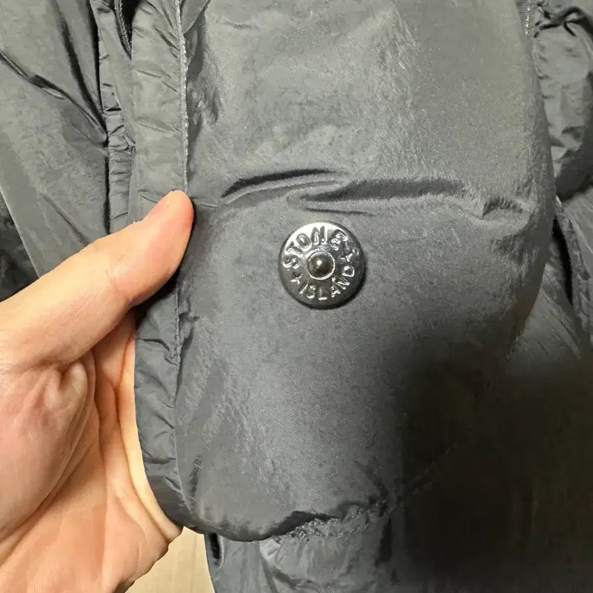 [BUNJANG] Stone Island Garment Dyed Crinkle Reps 24FW Jacket / 스톤 아일랜드 가먼트 다이드 블랙 크링클랩스 24fw xxl 판매합니다.