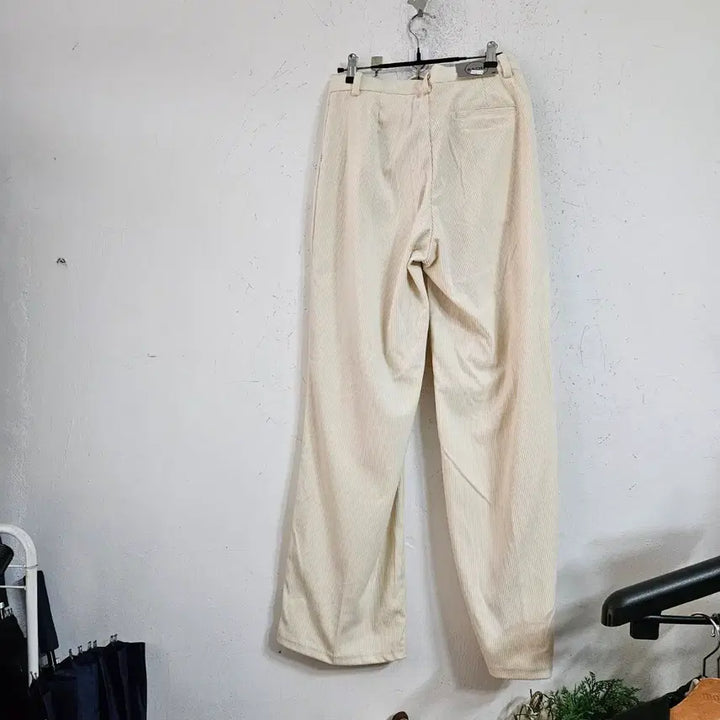 [SOLD OUT] 아이보리 코듀로이 와이드 팬츠