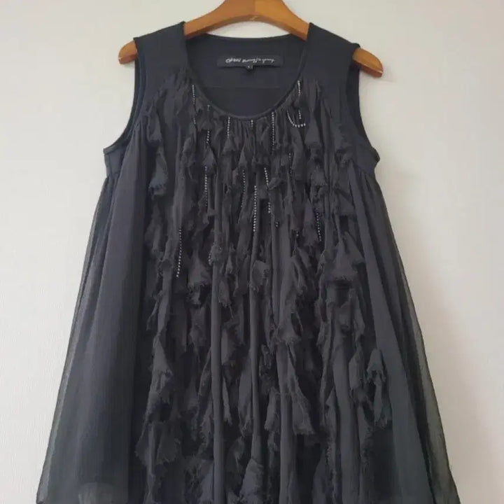 [BUNJANG] Obzee Black Sleeveless Ruffle Tunic (Size 55) / [오브제]블랙 민소매 캉캉튜닉(55사이즈)
