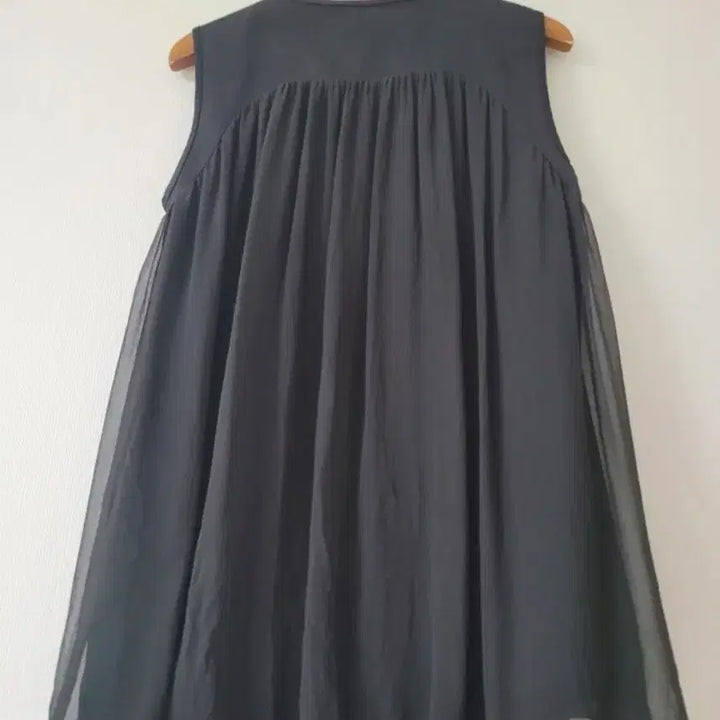 [BUNJANG] Obzee Black Sleeveless Ruffle Tunic (Size 55) / [오브제]블랙 민소매 캉캉튜닉(55사이즈)