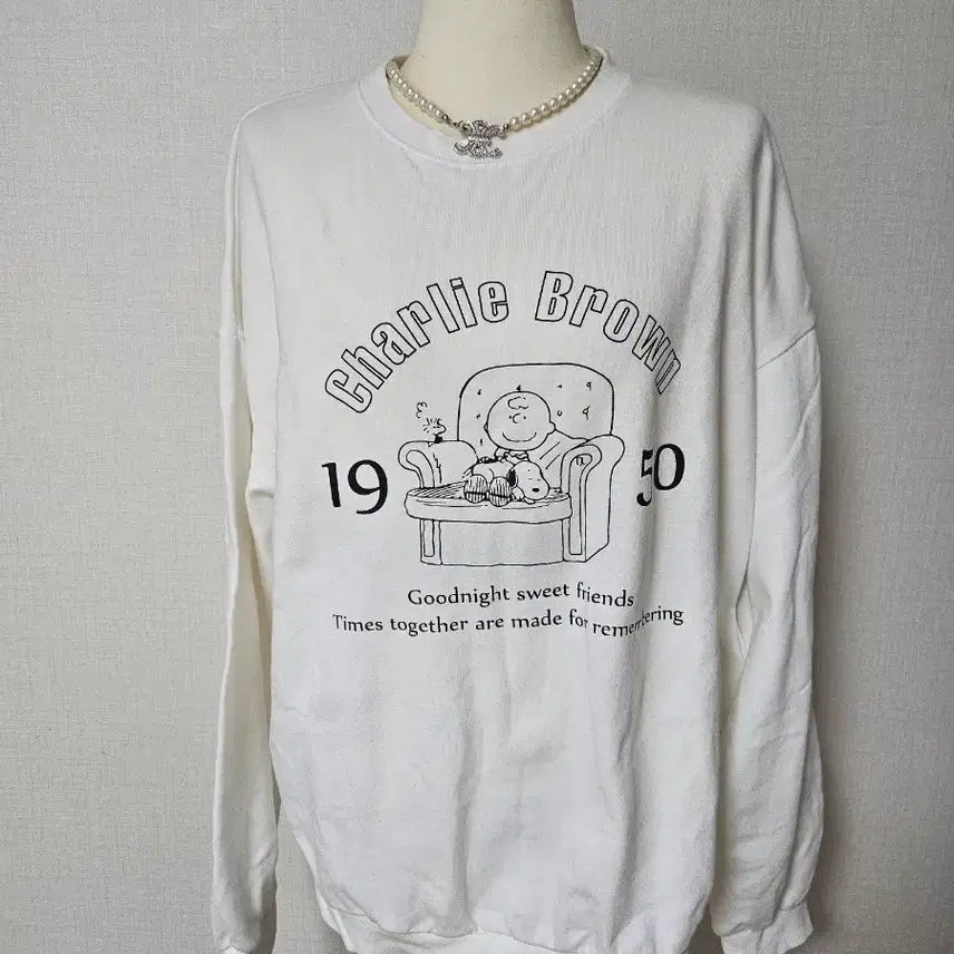 [BUNJANG] Charlie Brown White Oversized Sweatshirt / 찰리 브라운 맨투맨