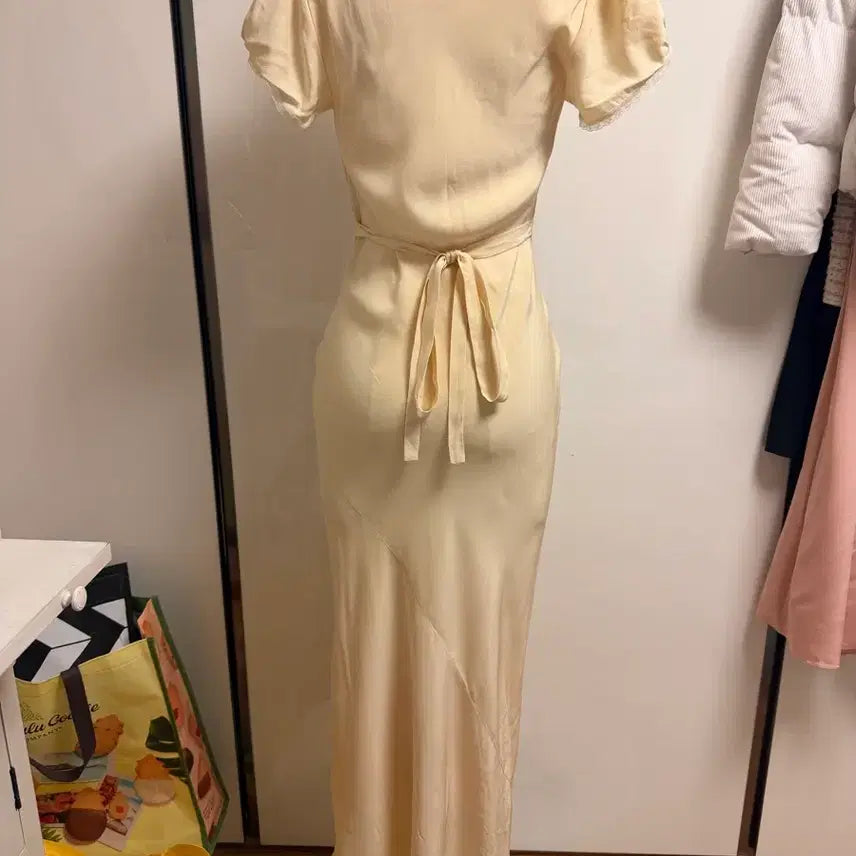 [BUNJANG] Reformation Clarisse Silk Dress / 리포메이션 Clarisse 실크드레스 레이스셔링실크롱원피스셀프웨딩