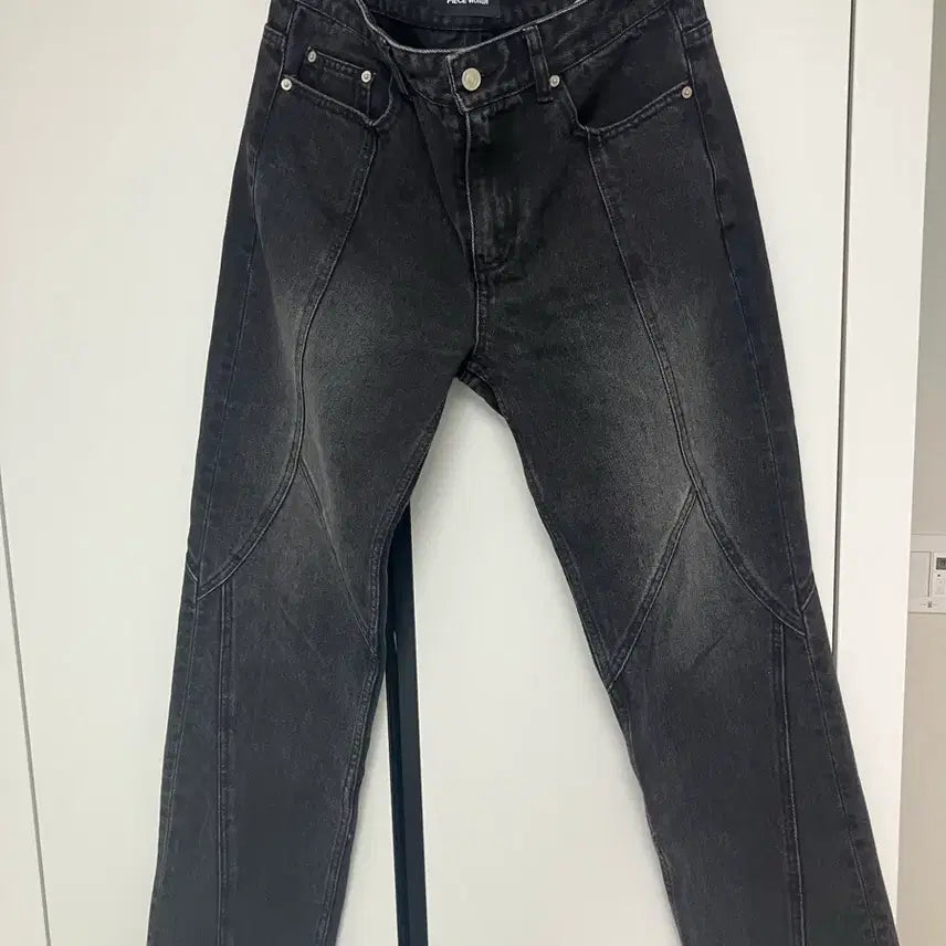 [BUNJANG] Piece Worker Black Denim Straight Fit Jeans / 피스워커 블랙 데님 뉴 스트레이트 핏