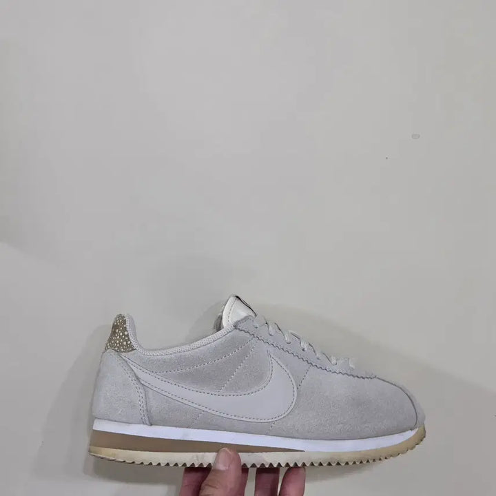 [BUNJANG] Nike x Maria Sharapova Classic Cortez Premium Sneakers / [240] 나이키X마리아샤라포바 클래식 코르테즈 프리미엄ㅡ단종매물,최저가