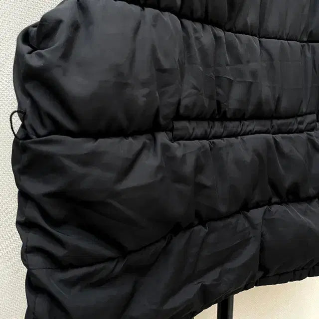 [BUNJANG] 8 Seconds Black Padded Vest / 8 seconds 에잇세컨즈 블랙 패딩 조끼
