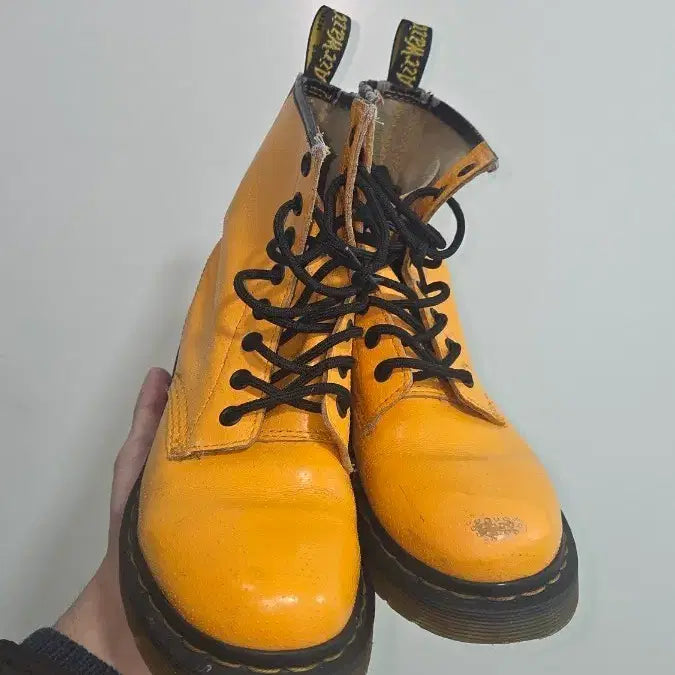 [BUNJANG] Dr. Martens Yellow Boots / 닥터마틴 옐로우 부츠