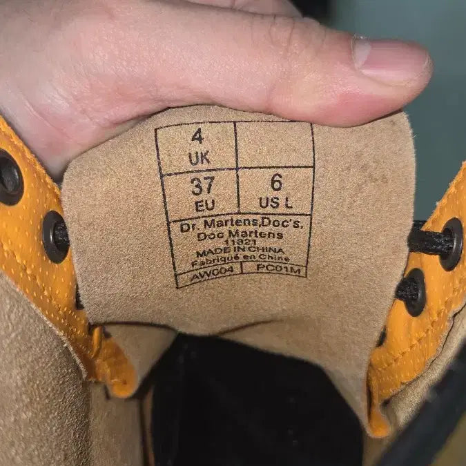 [BUNJANG] Dr. Martens Yellow Boots / 닥터마틴 옐로우 부츠