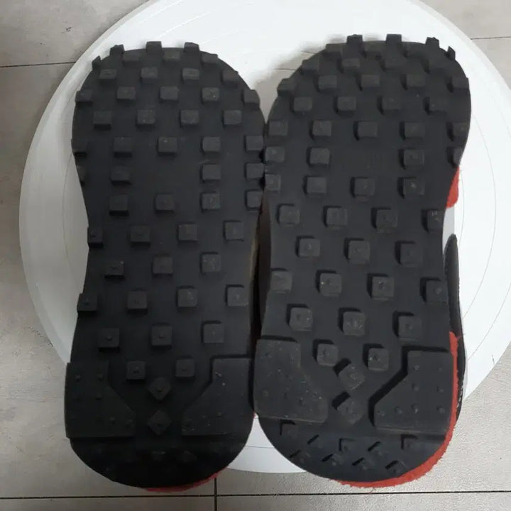 [BUNJANG] Nike Daybreak Pure Platinum Sneakers / 가벼운 나이키 데이브레이크 퓨어 플래티넘 235mm