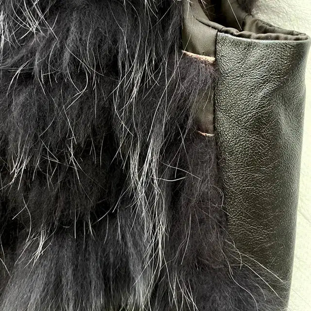 [BUNJANG] Klever By Jindo Dark Gray Coyote Fur Vest / Klever By Jindo 진도 끌레베 다크그레이 코요테 모피 조끼