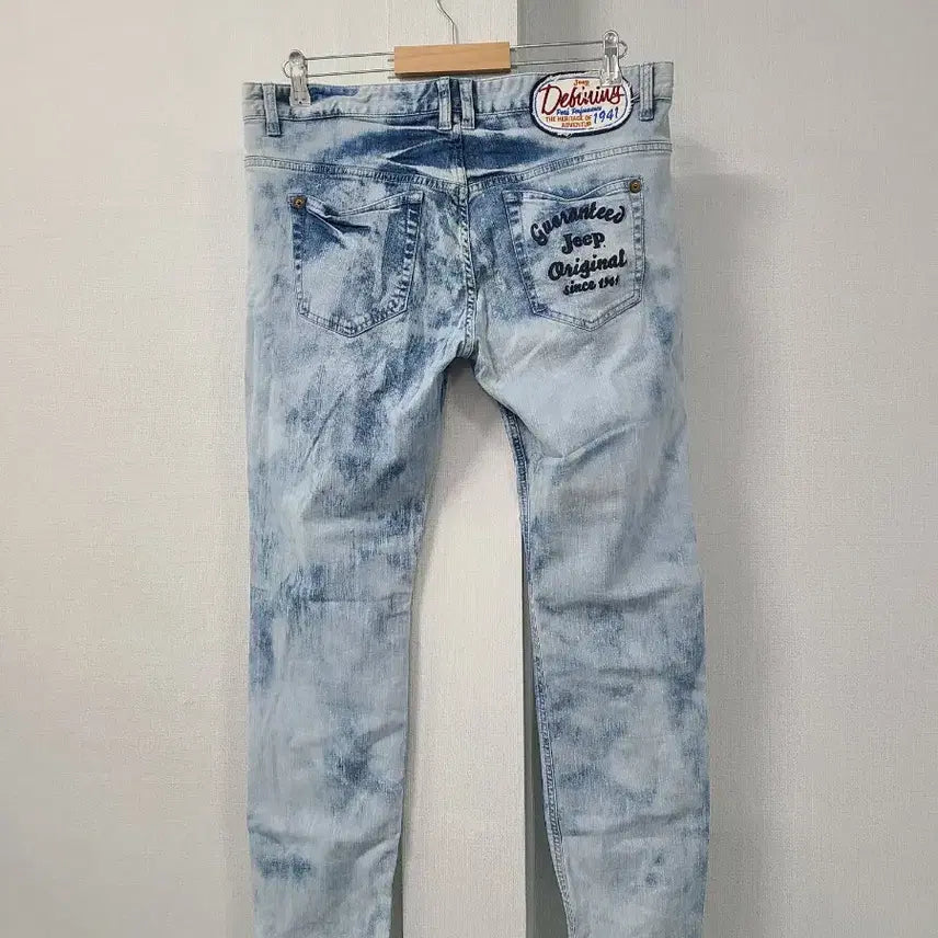 [SOLD OUT] JEEP 청량한 아이스 워싱 청바지 34