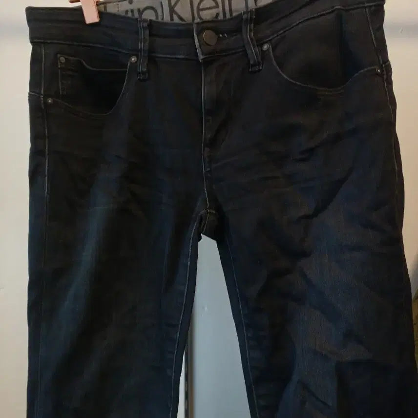 [BUNJANG] Calvin Klein Black Denim Pants (Size 30) / 캘빈클라인 블랙 데님 바지 30