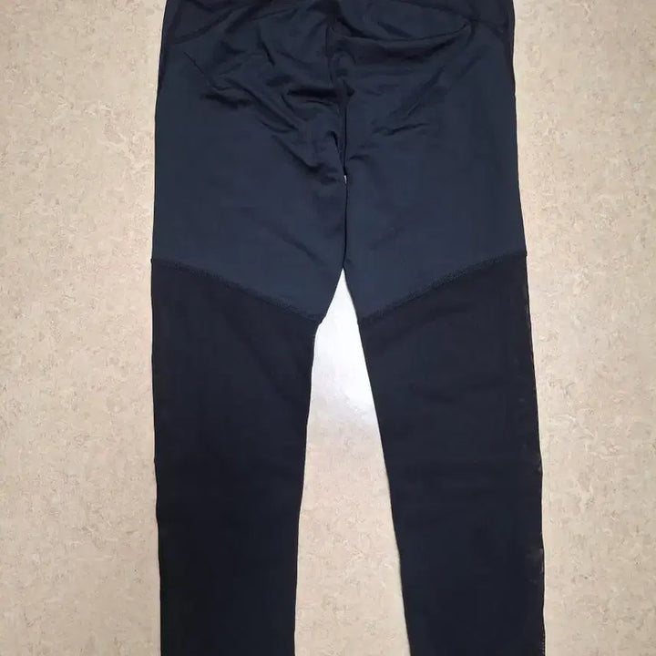 [BUNJANG] Nike DRI-FIT Black Leggings / 나이키 DRI-FIT 블랙 레깅스