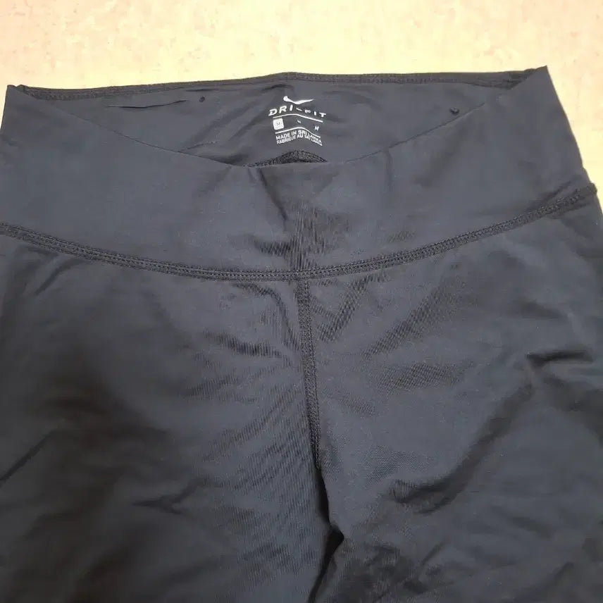 [BUNJANG] Nike DRI-FIT Black Leggings / 나이키 DRI-FIT 블랙 레깅스