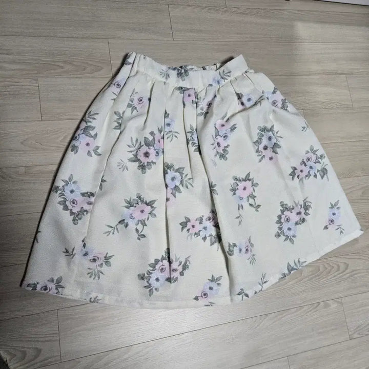 [BUNJANG] Earth Floral Pattern Midi Skirt / earth 상태굿 플라워 패턴  미디 스커트  free