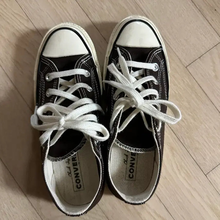 [SOLD OUT] 컨버스 척 70 로우 다크 루트 235