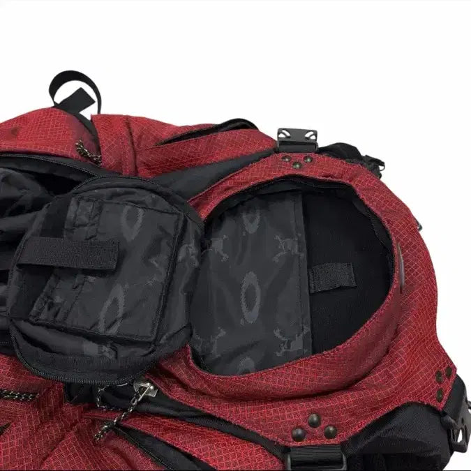 [BUNJANG] Oakley Vintage Technical Utility Backpack Red / 오클리 빈티지 아이콘 테크니컬 유틸리티 백팩 가방 레드