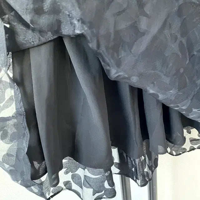 [BUNJANG] Thyren Lovee White Lace Fabric Dress / Thyren Lovee 티렌러비 화이트 레이스 원단 원피스