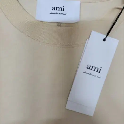 [BUNJANG] Ami Basic Long Sleeve T-shirt (Size S) / (새상품)ami 아미 봄용 베이직 긴팔티 팜.사이즈S