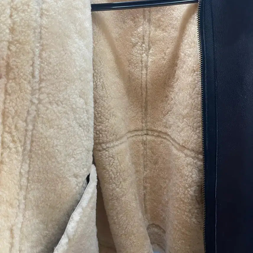[BUNJANG] Natural Lambskin Shearling Mouton / 천연가죽 양가죽 양털 무스탕