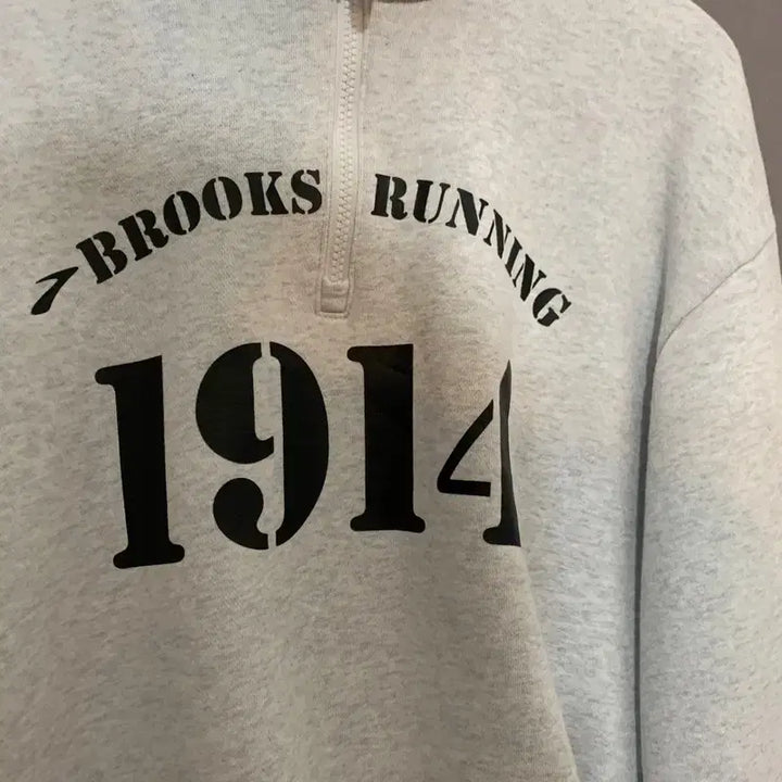 [BUNJANG] Brooks 1914 Logo Half-Zip Sweatshirt / XL BROOKS 브룩스 1914 로고 반집업 맨투맨