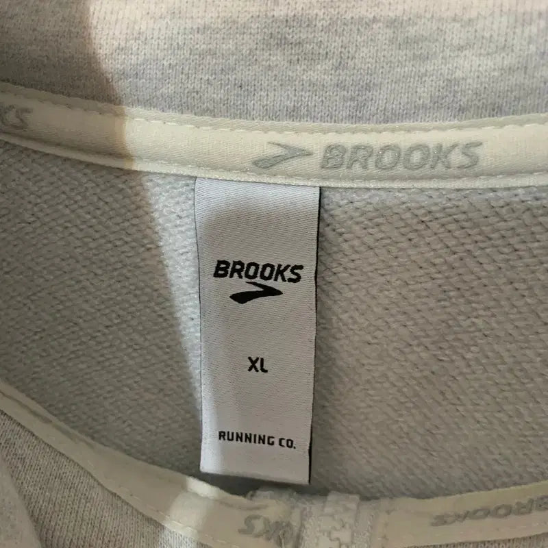 [BUNJANG] Brooks 1914 Logo Half-Zip Sweatshirt / XL BROOKS 브룩스 1914 로고 반집업 맨투맨