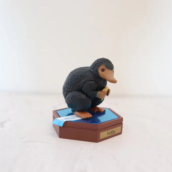 [BUNJANG] Universal Studios Japan Niffler Figure / 유니버설 스튜디오 재팬 한정 매지컬 크리처스 컬렉션 니플러 피규어