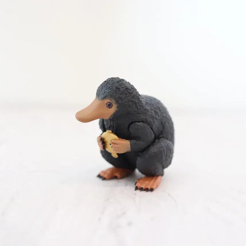 [BUNJANG] Universal Studios Japan Niffler Figure / 유니버설 스튜디오 재팬 한정 매지컬 크리처스 컬렉션 니플러 피규어