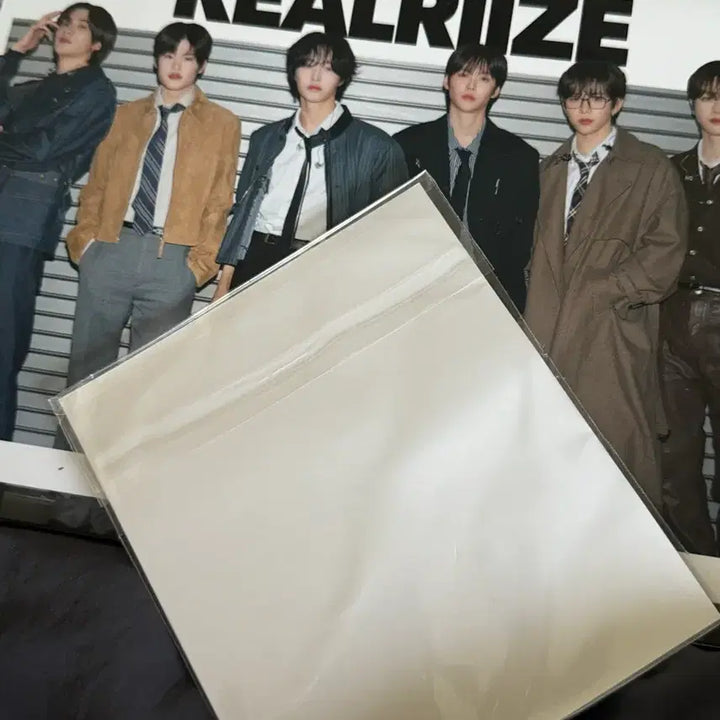 [BUNJANG] RIIZE Eunseok Japan Fanclub POB Magazine Bundle Set / 라이즈 은석 일본 팬클럽 특전 회지 미개봉 아크릴 스탠드