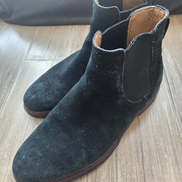 [BUNJANG] Clarks Clarkdale Gobi Chelsea Boots (265) / 클락스 클락데일 고비 첼시부츠 (265)