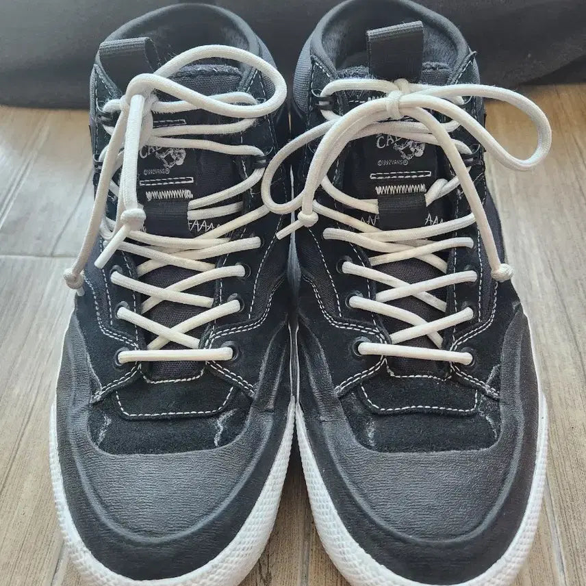 [BUNJANG] Vans MTE Half Cab Gore-Tex Black Sneakers / 반스 MTE 하프 캡 고어텍스 블랙 (280)