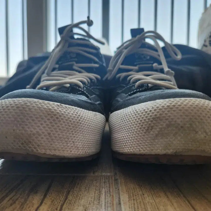 [BUNJANG] Vans MTE Half Cab Gore-Tex Black Sneakers / 반스 MTE 하프 캡 고어텍스 블랙 (280)