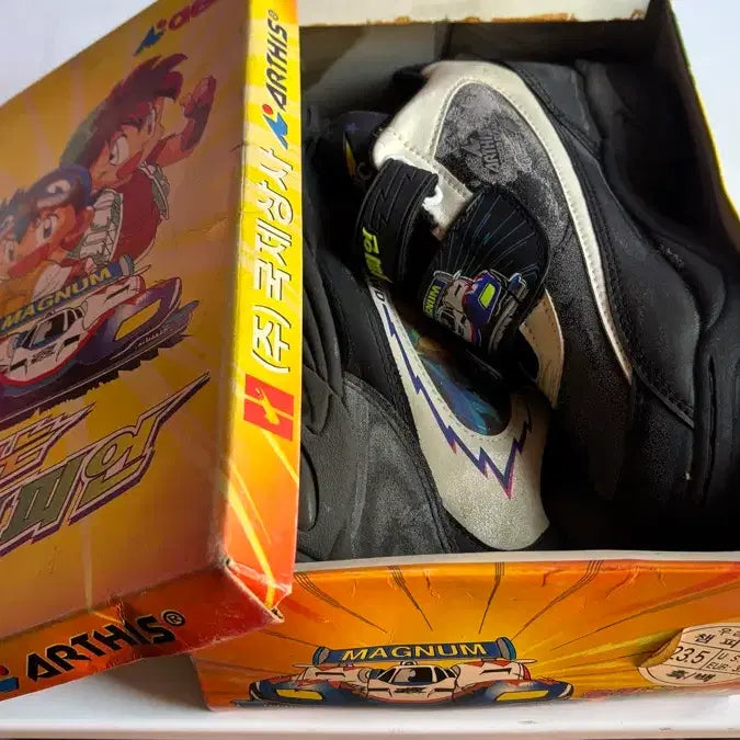 [BUNJANG] Artis We Are the Champions Character Sneakers / 아티스 우리는챔피언 캐릭터 운동화 새상품