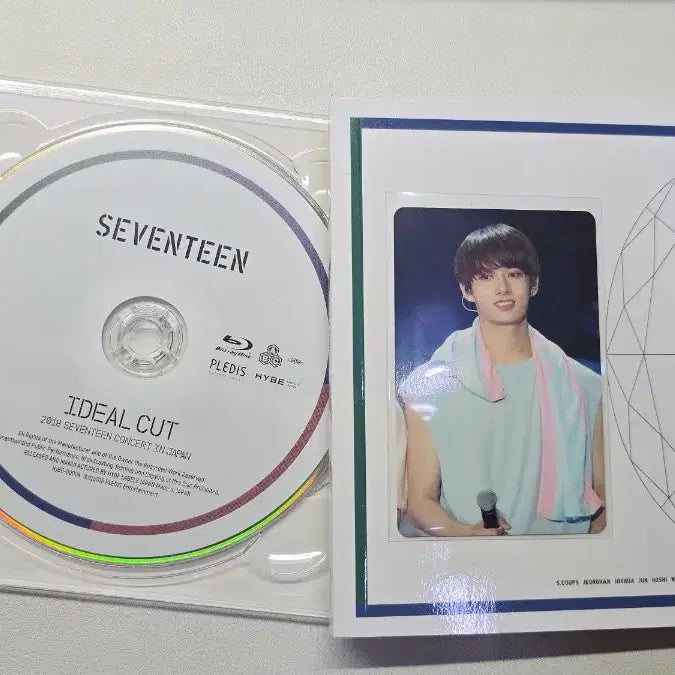 [BUNJANG] SEVENTEEN 2018 Ideal Cut Tour Blu-ray (Junhui Photocard) / 세븐틴 2018 일본 아이디얼컷 투어 블루레이 개봉 (준휘 포카)
