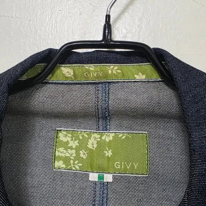 [BUNJANG] GIVY Denim Jacket Floral Embroidery 3/4 Sleeve / GIVY 데님 자켓 꽃 자수 칠부 소매.260306