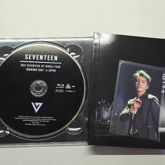 [BUNJANG] SEVENTEEN DINO 2017 Japan Diamond Edge Tour Blu-ray (Photocard) / 세븐틴 2017 일본 다이아몬드엣지 투어 블루레이 개봉 (디노 포카)