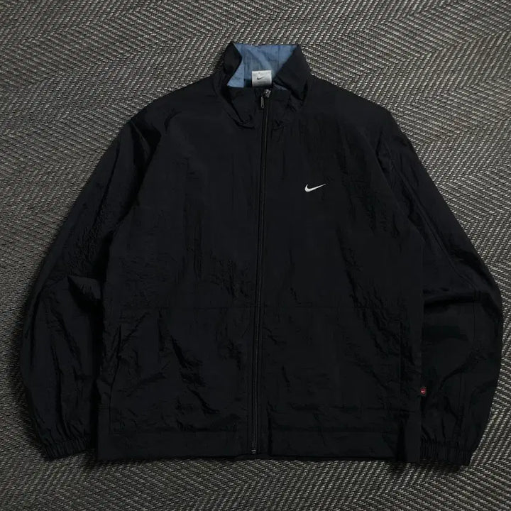[SOLD OUT] 나이키 스우시로고 경량 나일론 바람막이y 4695