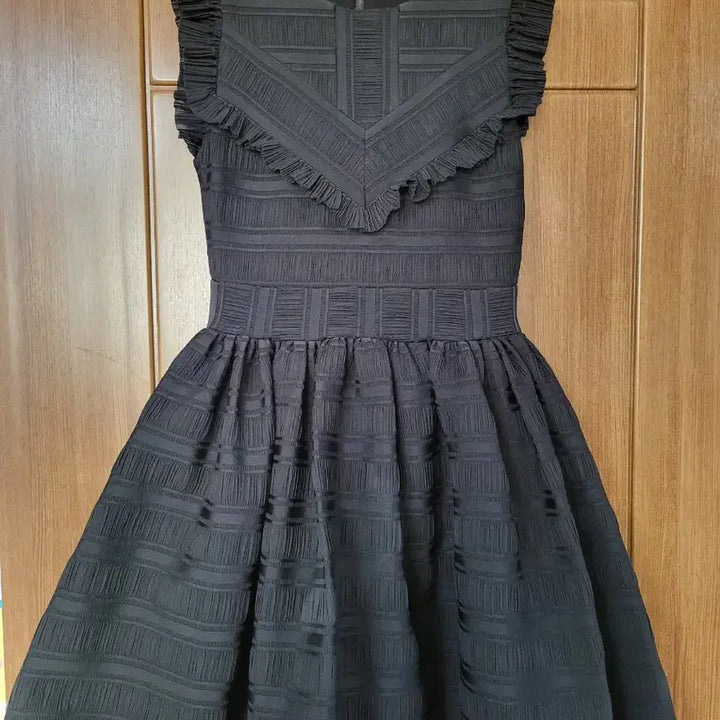 [SOLD OUT] 마쥬 MAJE 블랙 프릴 원피스 / 사이즈2