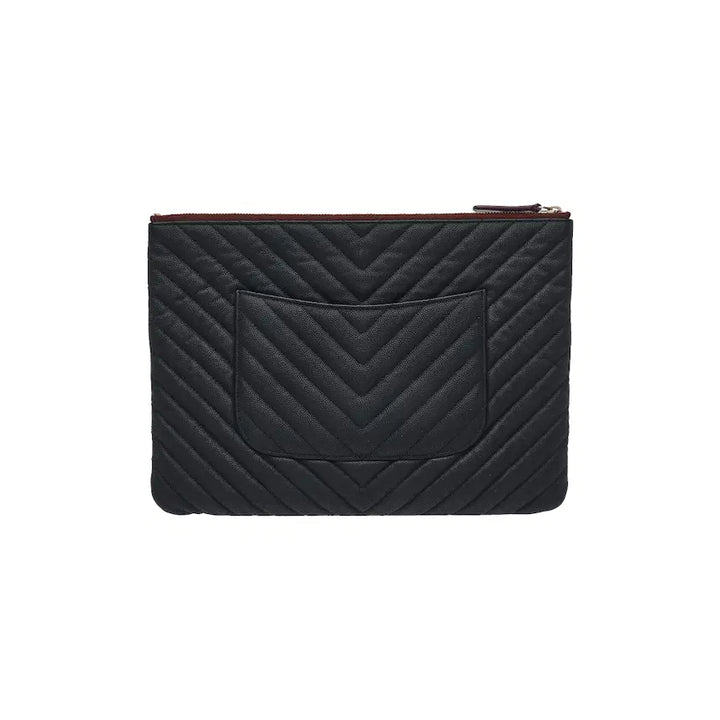 [BUNJANG] Chanel Chevron Clutch New Medium / 샤넬 쉐브론 클러치 뉴미디엄