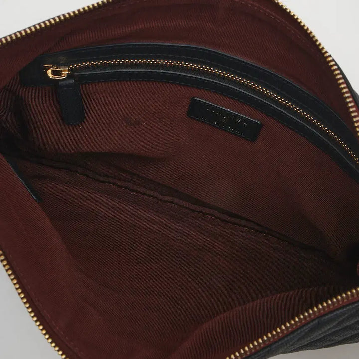 [BUNJANG] Chanel Chevron Clutch New Medium / 샤넬 쉐브론 클러치 뉴미디엄