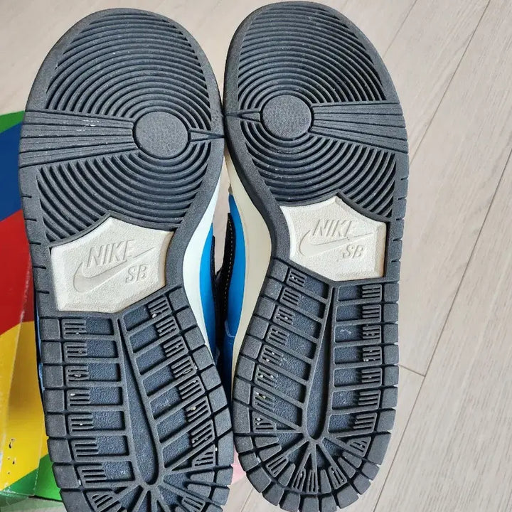 [BUNJANG] Nike x Instant Skateboards SB Dunk Low Pro Sneakers / 나이키 x 인스턴트 스케이트보드 SB 덩크 로우 프로 285사이즈