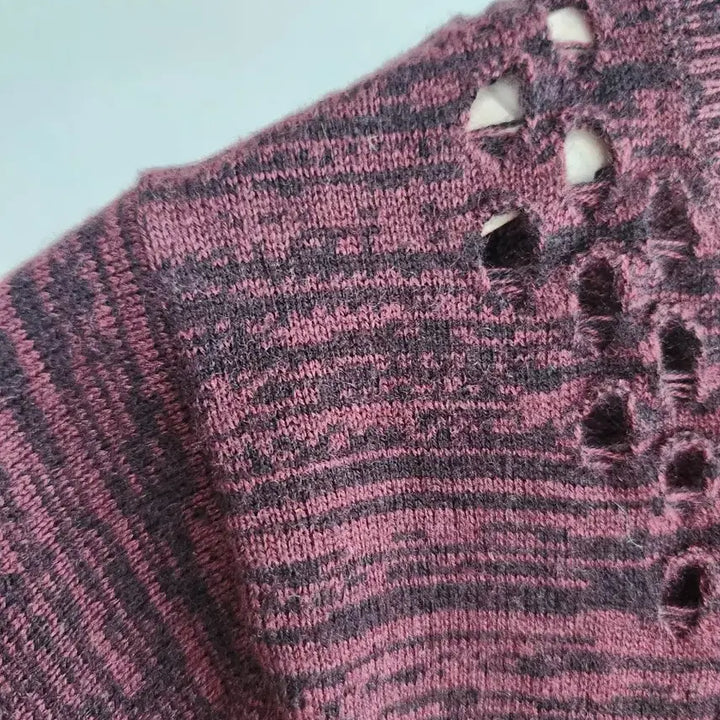 [BUNJANG] Maje Burgundy Punching Knit Top / 마쥬 버건디 펀칭 니트