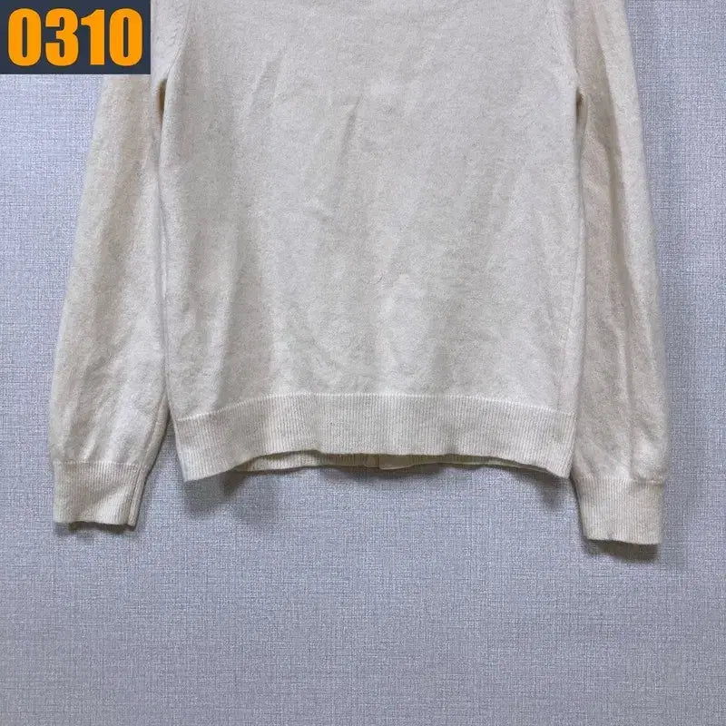 [BUNJANG] Comme des Garcons White U-Neck Cardigan / 95 꼼데가르송 화이트 유넥 가디건