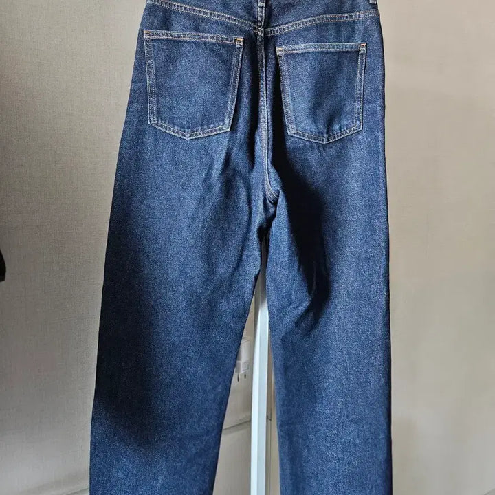 [BUNJANG] COS Tapered Leg Ankle Length Jeans / COS Tapered leg High nss Ankle length,코스