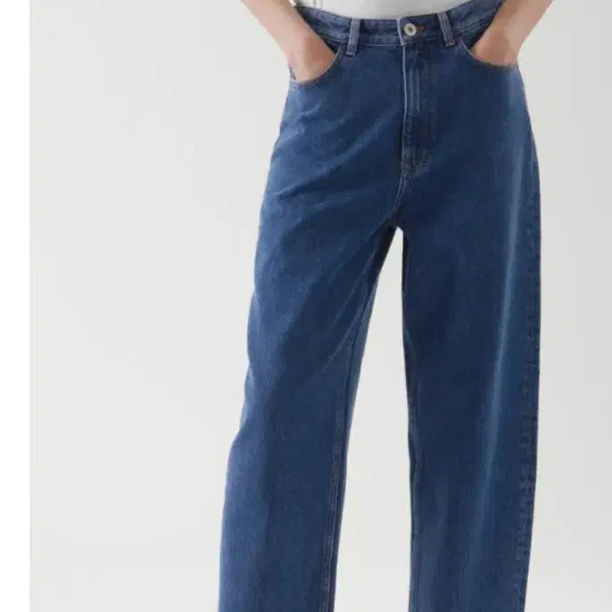 [BUNJANG] COS Tapered Leg Ankle Length Jeans / COS Tapered leg High nss Ankle length,코스
