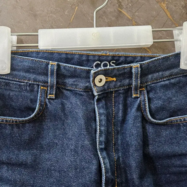 [BUNJANG] COS Tapered Leg Ankle Length Jeans / COS Tapered leg High nss Ankle length,코스