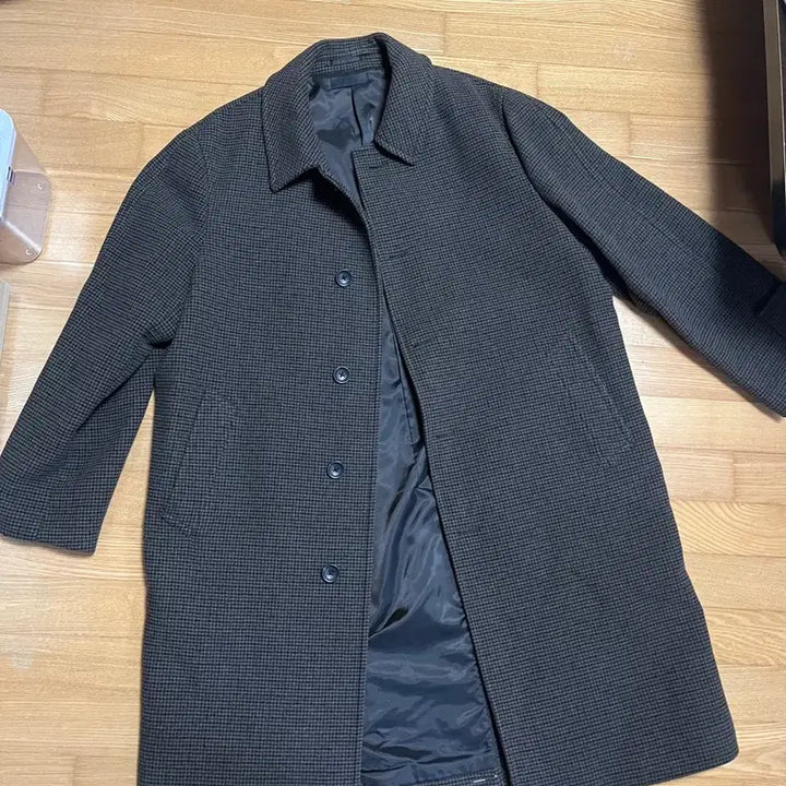 [BUNJANG] Uniqlo Brown Check Coat / 유니클로 발마칸 코트(체크)
